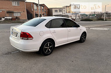 Седан Volkswagen Polo 2013 в 