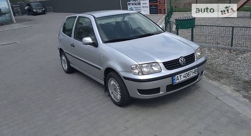 Хэтчбек Volkswagen Polo 2001 в Бурштыне