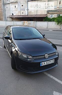 Седан Volkswagen Polo 2013 в Киеве