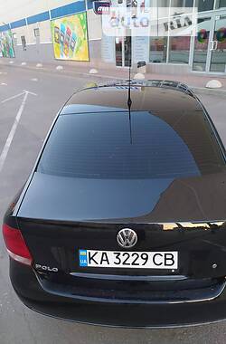 Седан Volkswagen Polo 2013 в Киеве