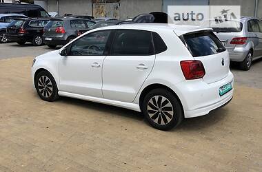 Хетчбек Volkswagen Polo 2015 в Дніпрі