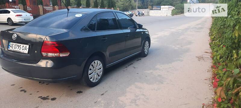 Седан Volkswagen Polo 2013 в Днепре