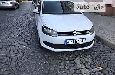Седан Volkswagen Polo 2014 в Мукачевому