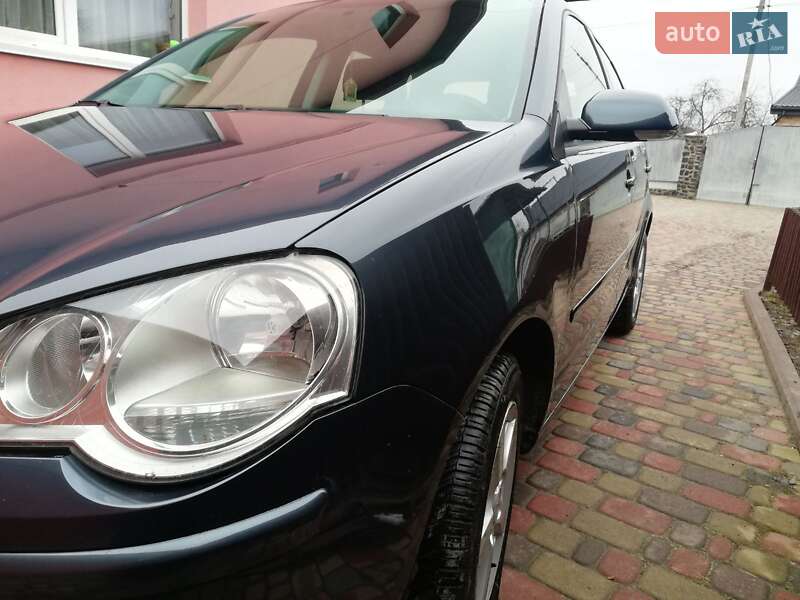 Хетчбек Volkswagen Polo 2005 в Рівному