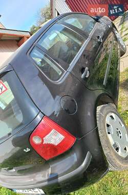Хэтчбек Volkswagen Polo 2004 в 
