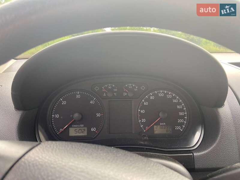 Хэтчбек Volkswagen Polo 2009 в Костополе