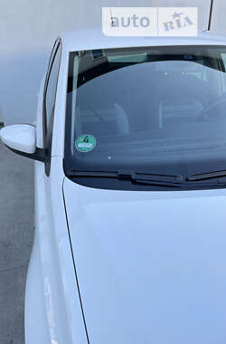Хетчбек Volkswagen Polo 2014 в 