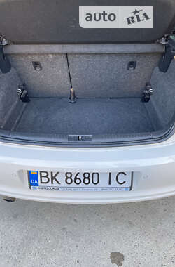 Хетчбек Volkswagen Polo 2014 в 