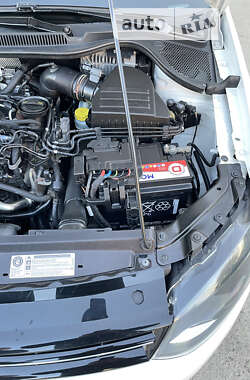 Хетчбек Volkswagen Polo 2014 в 