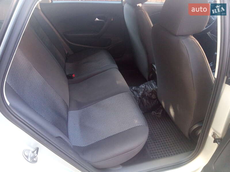 Седан Volkswagen Polo 2011 в Мукачевому