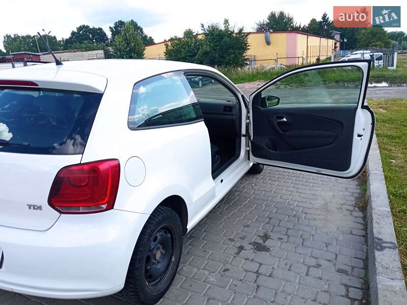 Хэтчбек Volkswagen Polo 2014 в Львове