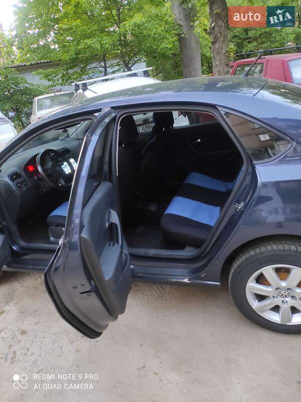 Седан Volkswagen Polo 2011 в Киеве