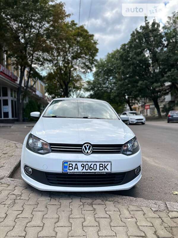 Седан Volkswagen Polo 2014 в Николаеве