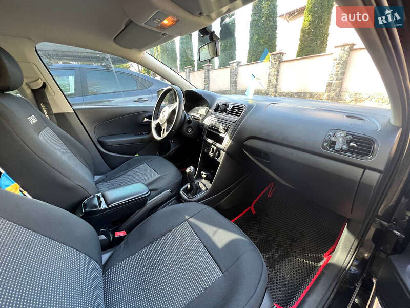 Седан Volkswagen Polo 2011 в Львове