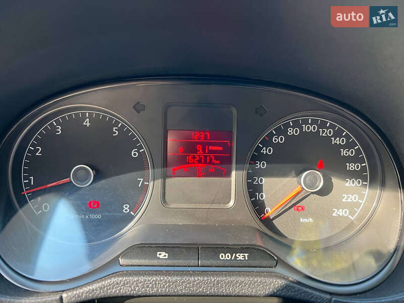 Седан Volkswagen Polo 2011 в Львове