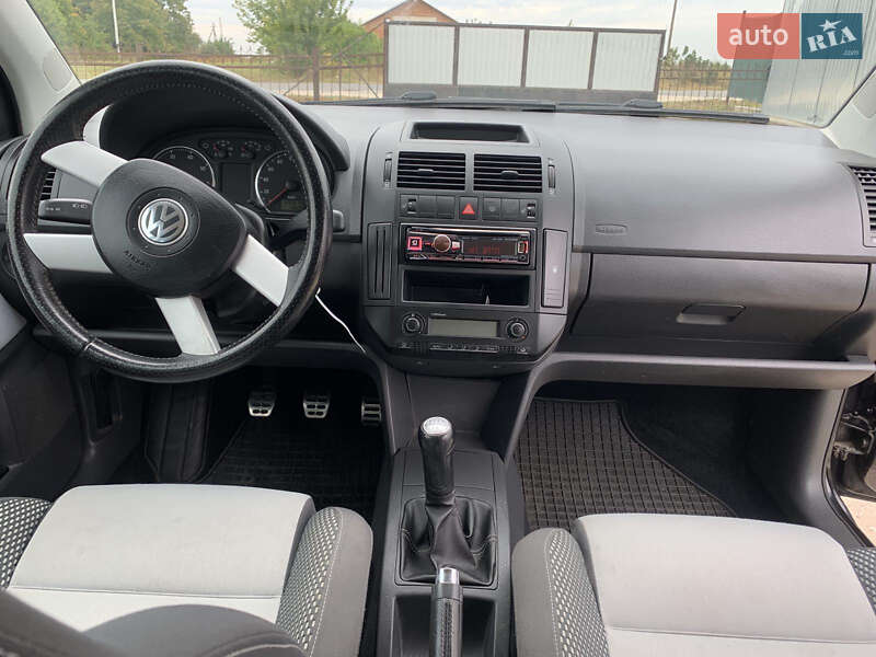 Хетчбек Volkswagen Polo 2006 в Збаражі