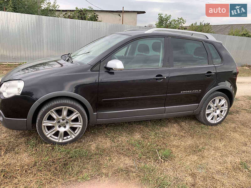 Хетчбек Volkswagen Polo 2006 в Збаражі
