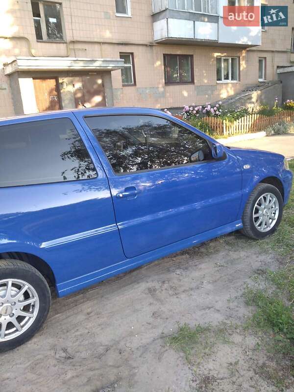 Хетчбек Volkswagen Polo 2001 в Полтаві