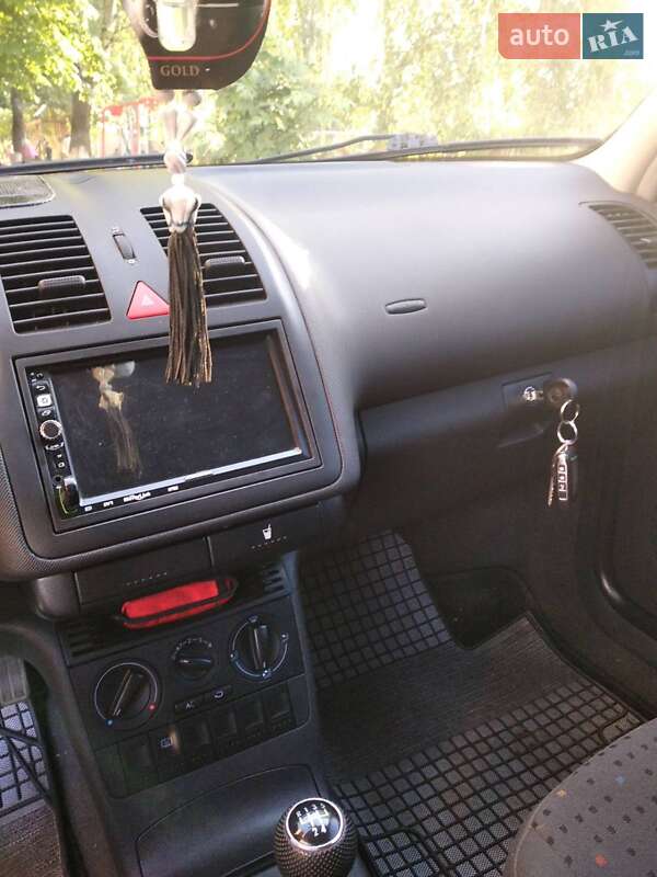 Хетчбек Volkswagen Polo 2001 в Полтаві