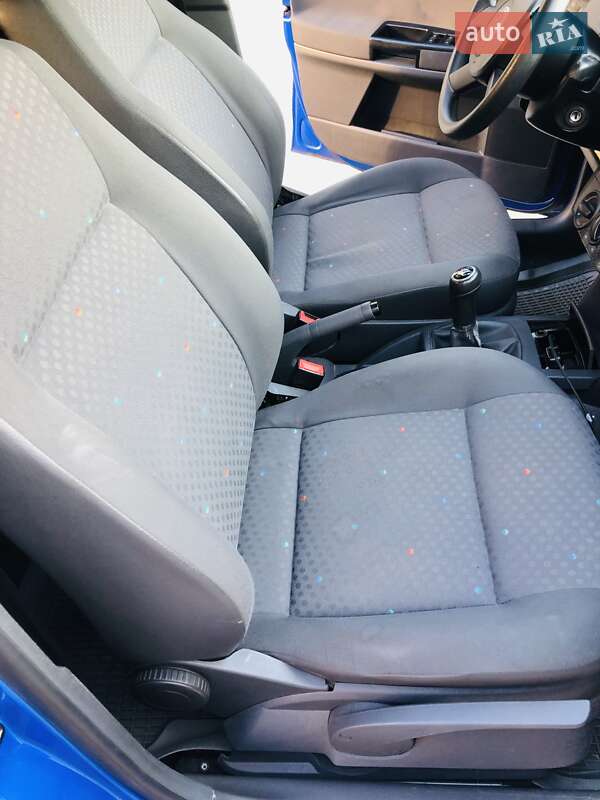 Хэтчбек Volkswagen Polo 2004 в Киеве