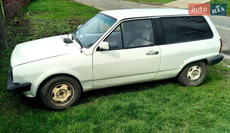 Хетчбек Volkswagen Polo 1988 в Умані