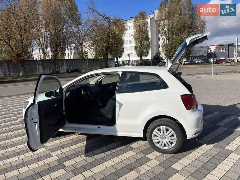 Хетчбек Volkswagen Polo 2016 в Львові