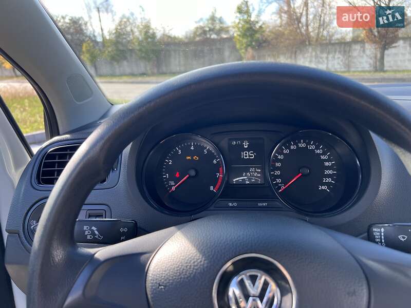 Хетчбек Volkswagen Polo 2016 в Львові