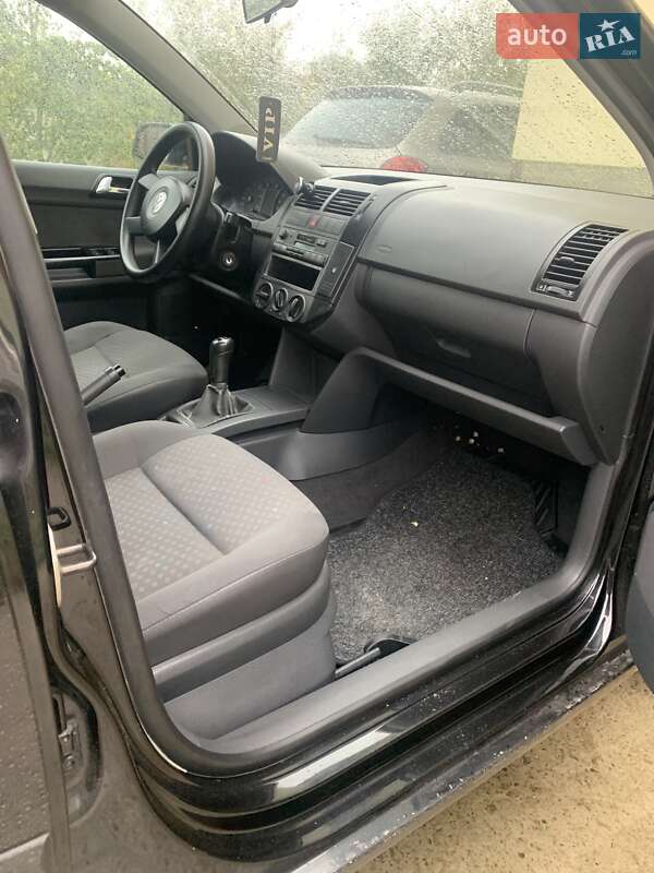 Хетчбек Volkswagen Polo 2003 в Рівному