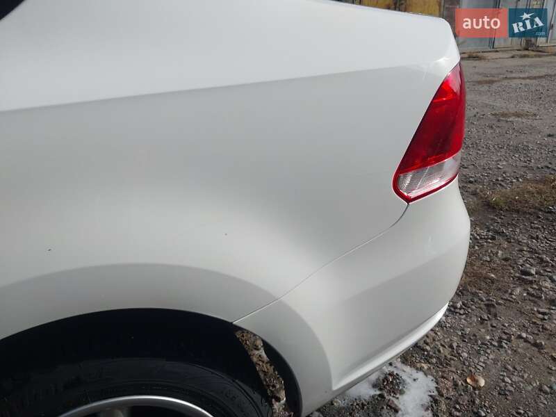 Седан Volkswagen Polo 2013 в Апостоловому