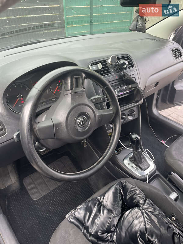 Седан Volkswagen Polo 2011 в Днепре фото 6 Седан Volkswagen Polo 2011 в Днепре