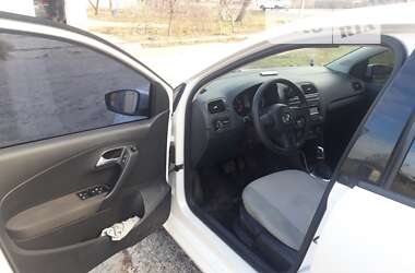 Хетчбек Volkswagen Polo 2012 в 
