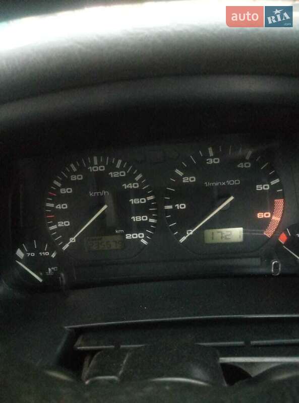 Седан Volkswagen Polo 1998 в Самборі