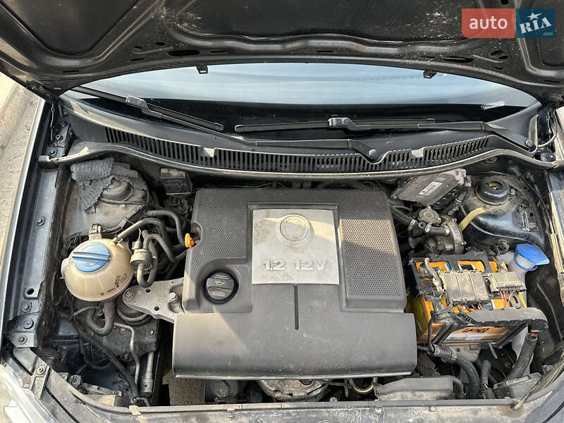 Хэтчбек Volkswagen Polo 2005 в Могилев-Подольске