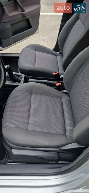 Хэтчбек Volkswagen Polo 2002 в Нежине