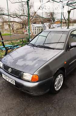 Хетчбек Volkswagen Polo 1998 в Ізюмі