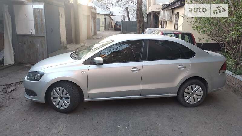 Седан Volkswagen Polo 2012 в Харкові