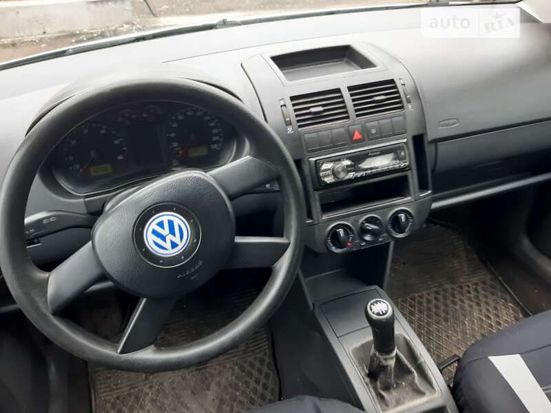Хэтчбек Volkswagen Polo 2002 в Львове
