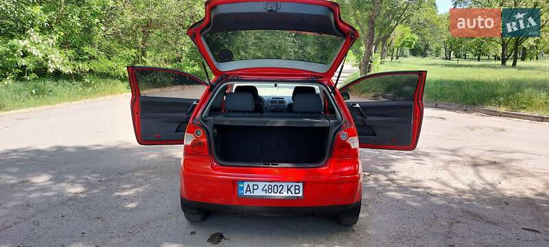 Хэтчбек Volkswagen Polo 2002 в Запорожье