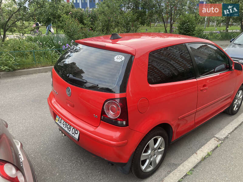 Хэтчбек Volkswagen Polo 2008 в Киеве
