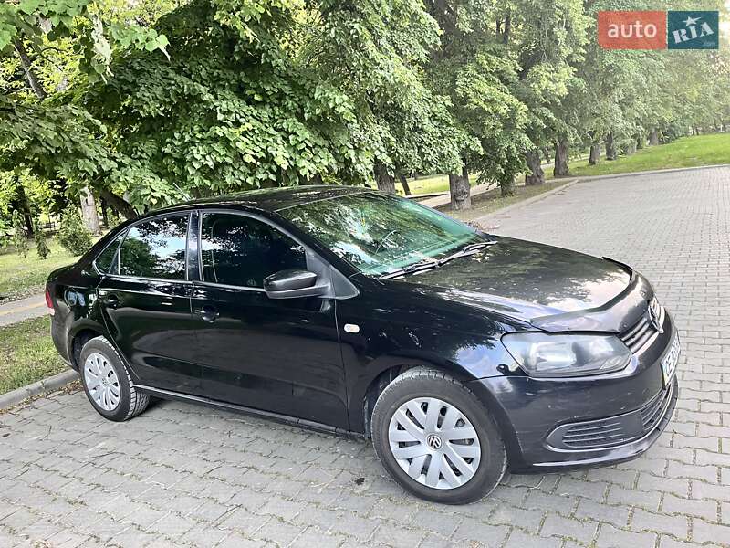 Седан Volkswagen Polo 2013 в Сокирянах