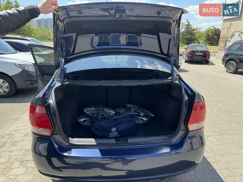 Седан Volkswagen Polo 2014 в Одессе