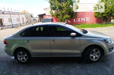 Седан Volkswagen Polo 2011 в Сумах