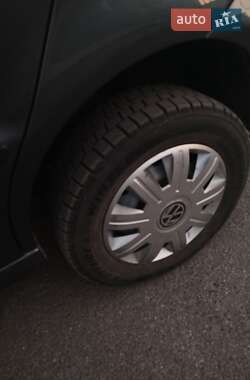 Хетчбек Volkswagen Polo 2000 в 