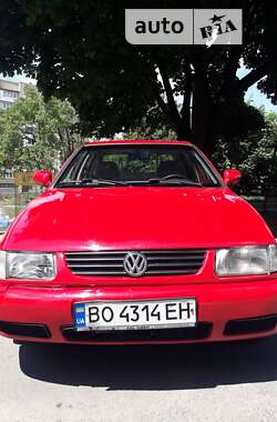 Седан Volkswagen Polo 1999 в Тернополі