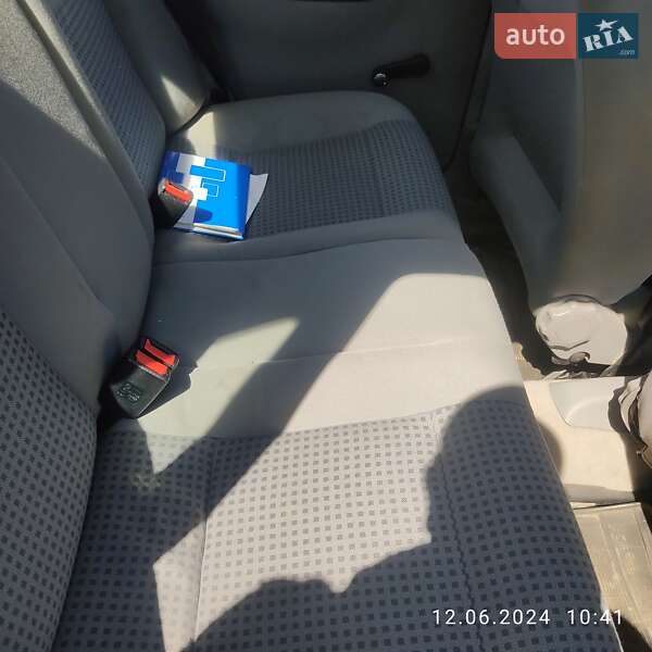 Седан Volkswagen Polo 2000 в Володимирі