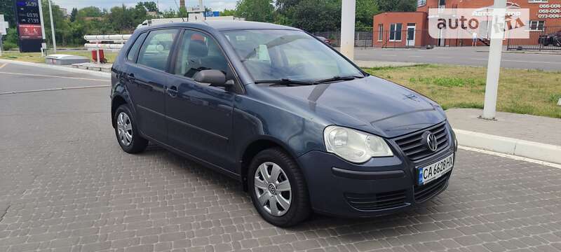 Хетчбек Volkswagen Polo 2006 в Дніпрі