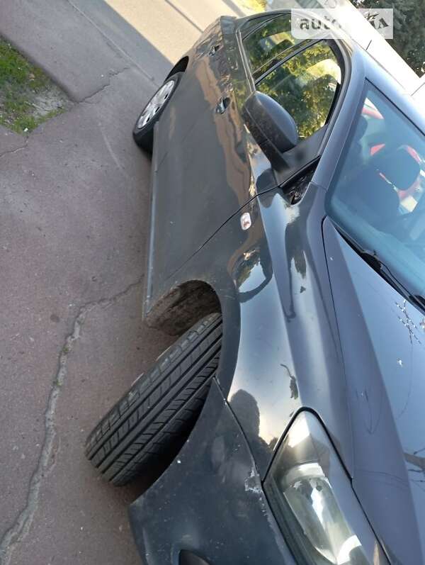 Седан Volkswagen Polo 2013 в Чернигове