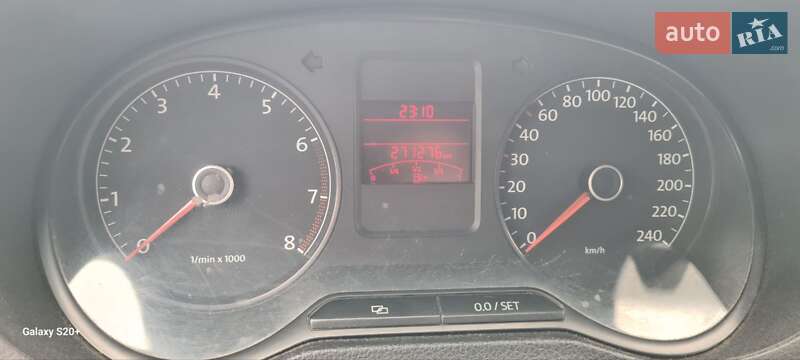 Седан Volkswagen Polo 2013 в Киеве
