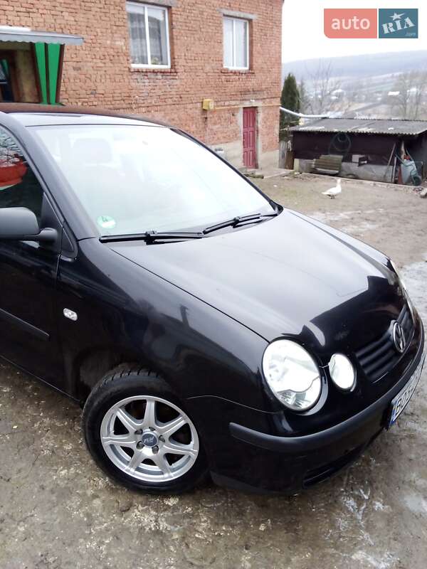 Хэтчбек Volkswagen Polo 2004 в Зборове