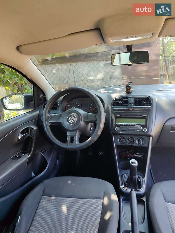 Седан Volkswagen Polo 2012 в Семеновке